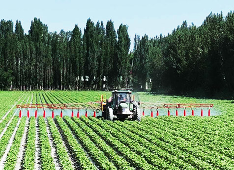 9001诚信金沙3WPQ-5000型牵引式可变轮距喷杆喷雾机